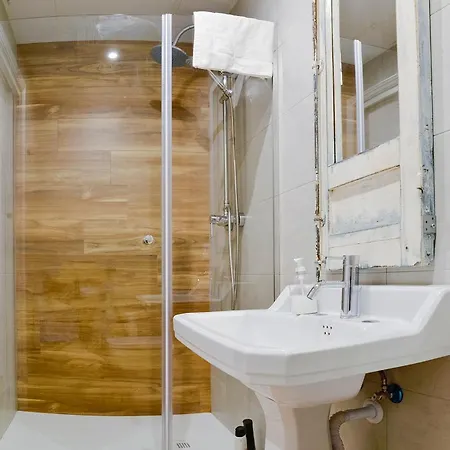 Urban El Postigo Homestay Cordoba